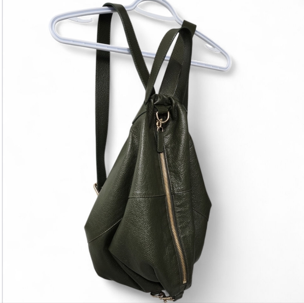 Musette Pebble Leather Back Pack - Picture 2 of 7